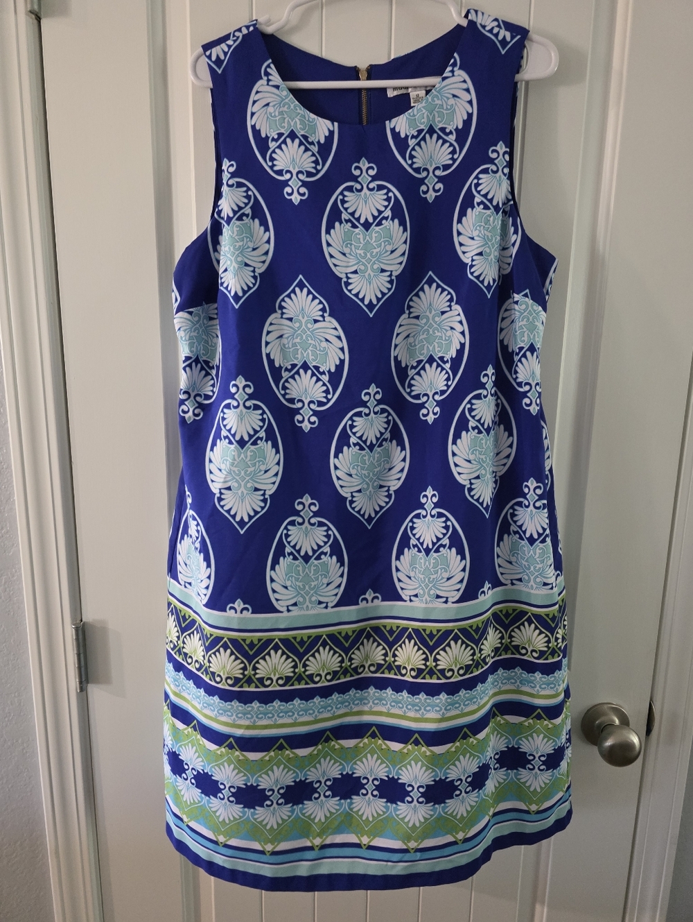 Madison Leigh Sleeveless Blue Patterned Shift Dress Size 12 NWOT ❤️❤️